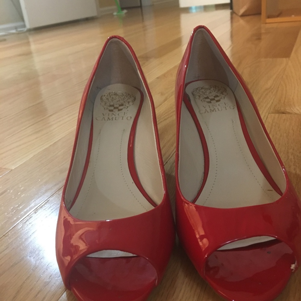 Vince Camuto Kitten Heels